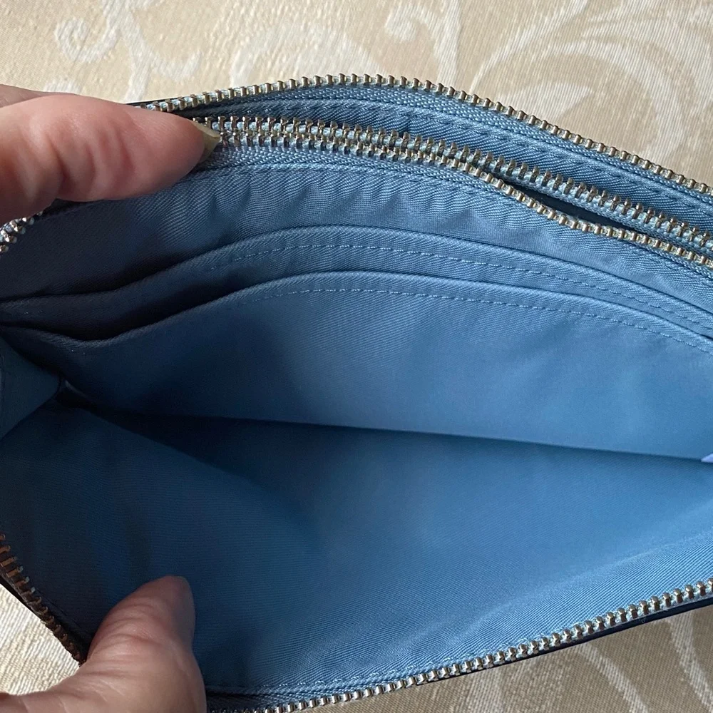 Coach Double Zip Wristlet F54056 Cornflower Blue Pebbled Leather NWT - Picture 10 of 14